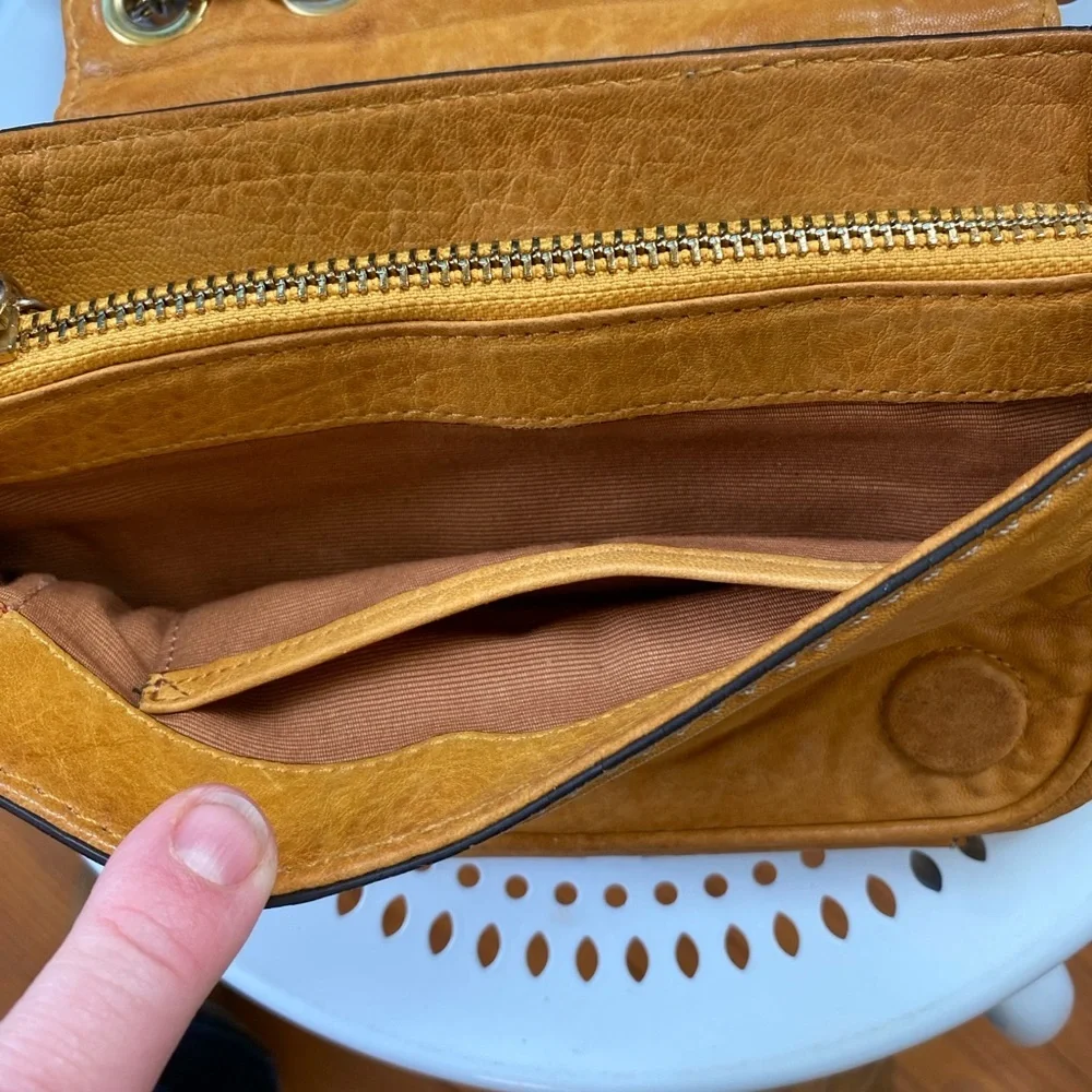 Vintage Milly Tan Crossbody Bag Gold Details